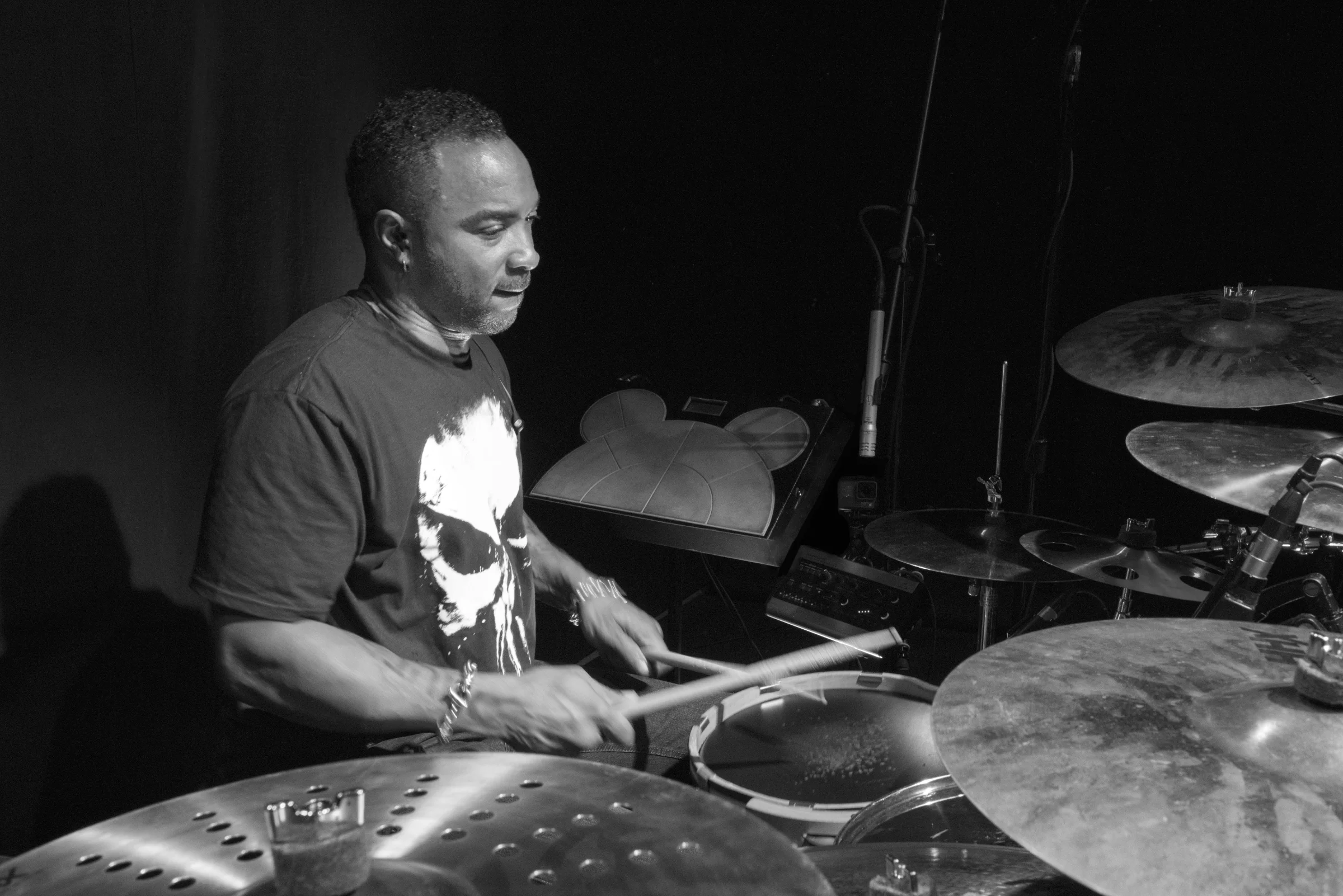 Larry Darrell, Aquarian Drumheads artist
